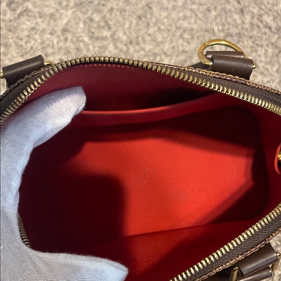 Authentic Louis Vuitton Alma bb - Picture 3 of 12